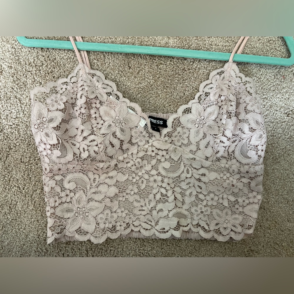 Express lace tank top - Picture 7 of 8